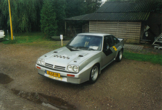 manta-400-zilver